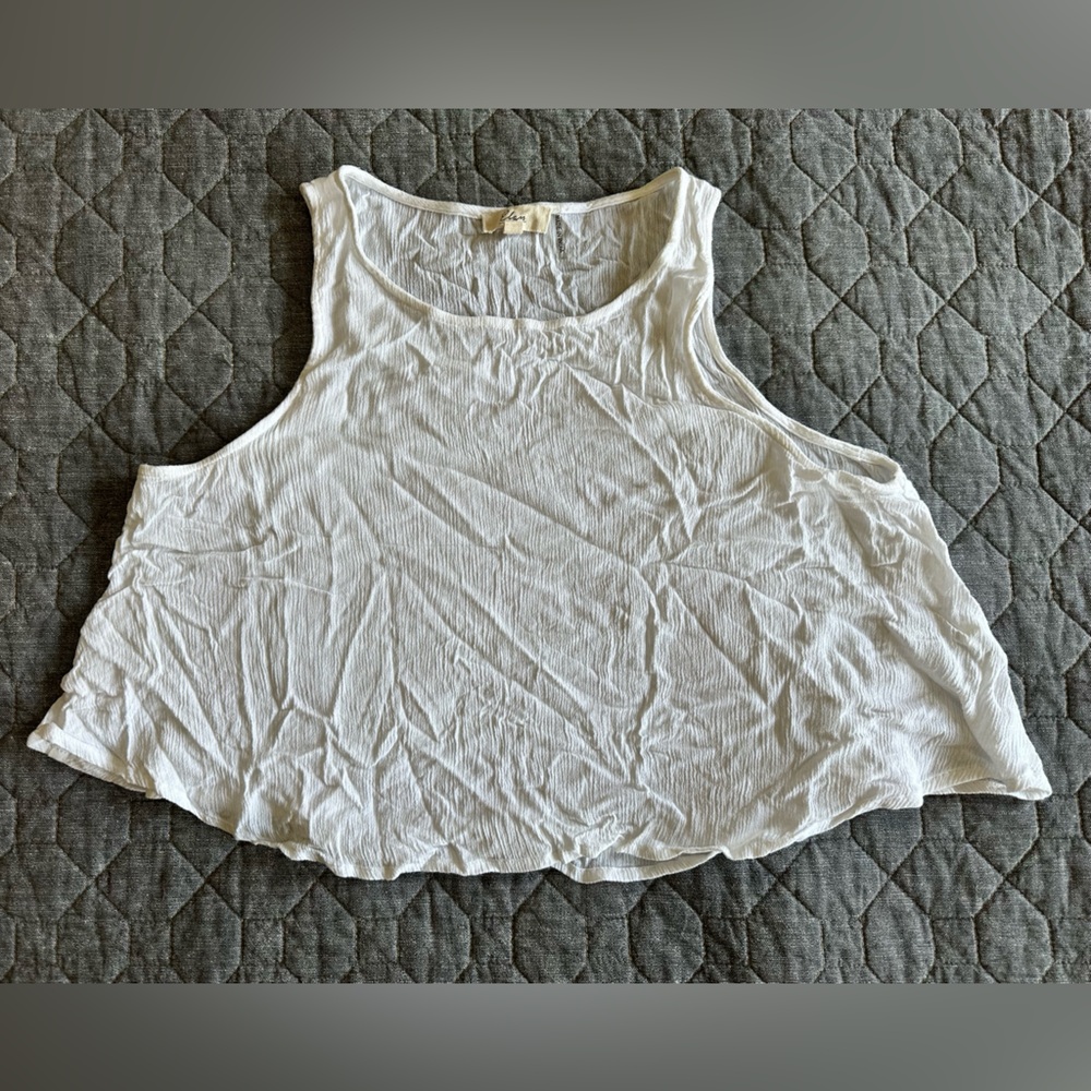 NWOT Elan white crinkle-textured crop tank top - size XL